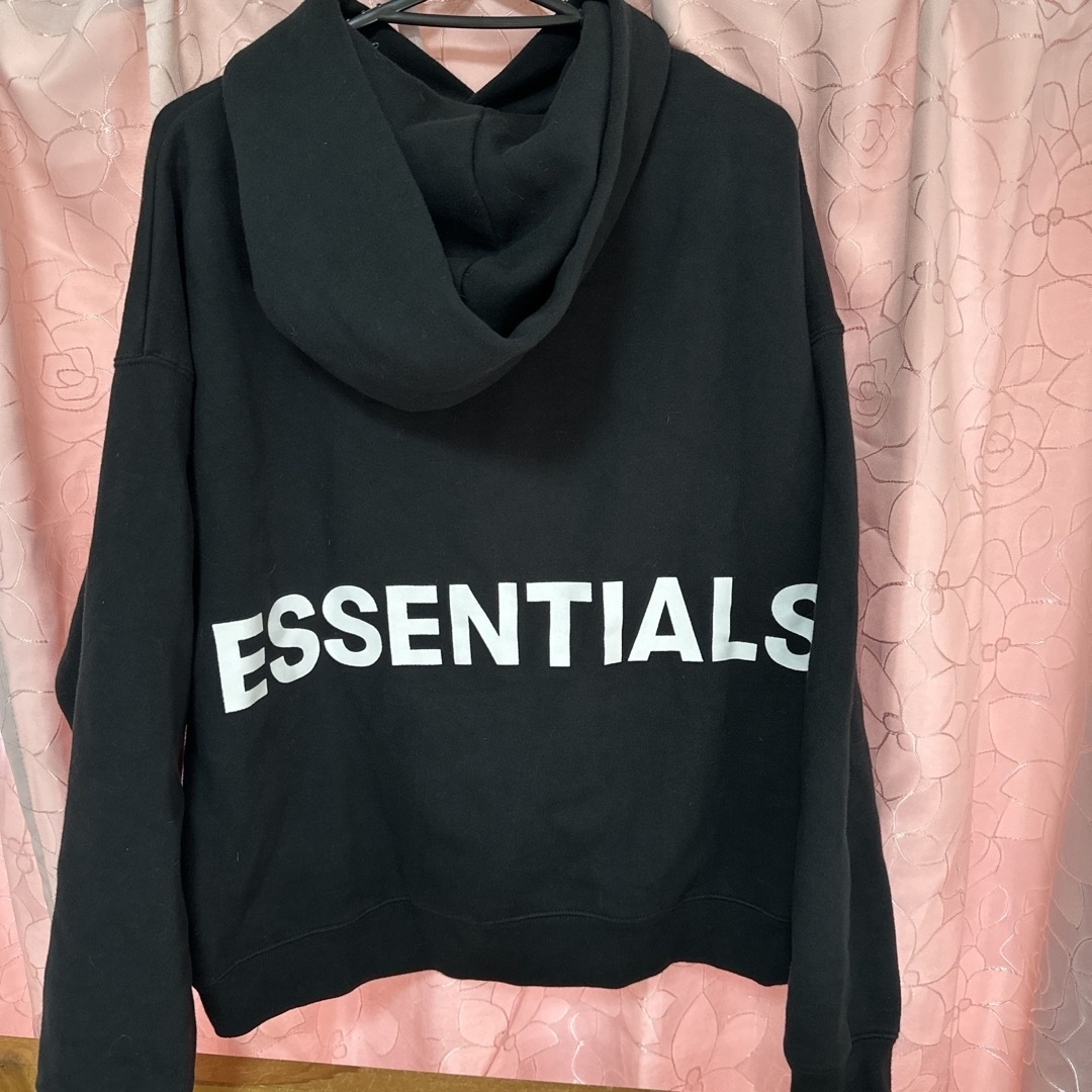 essential バックロゴフーディ パーカー