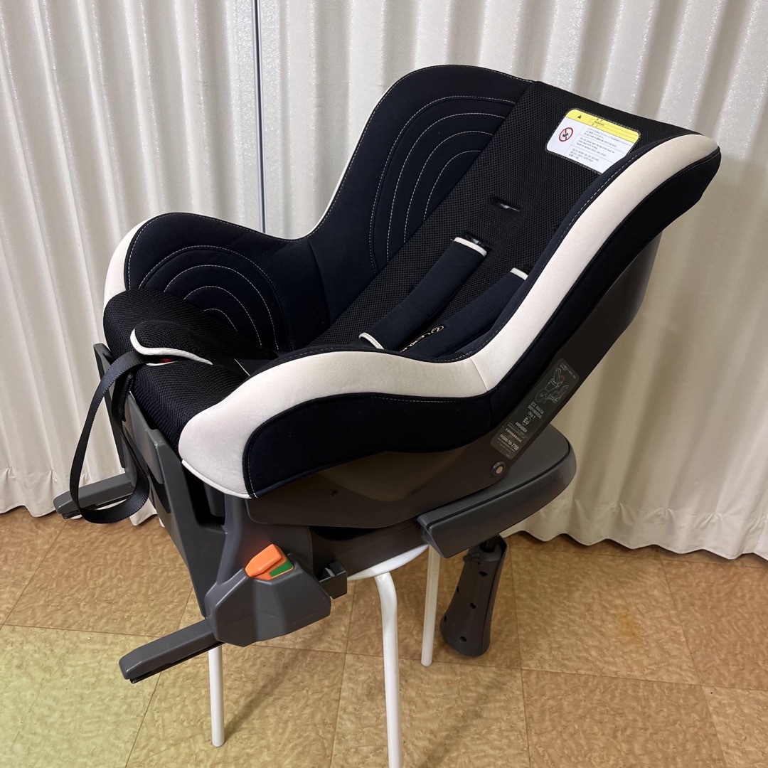 クリーニング済　☆綺麗☆　レクサス純正品　ISOFIX　チャイルドシート