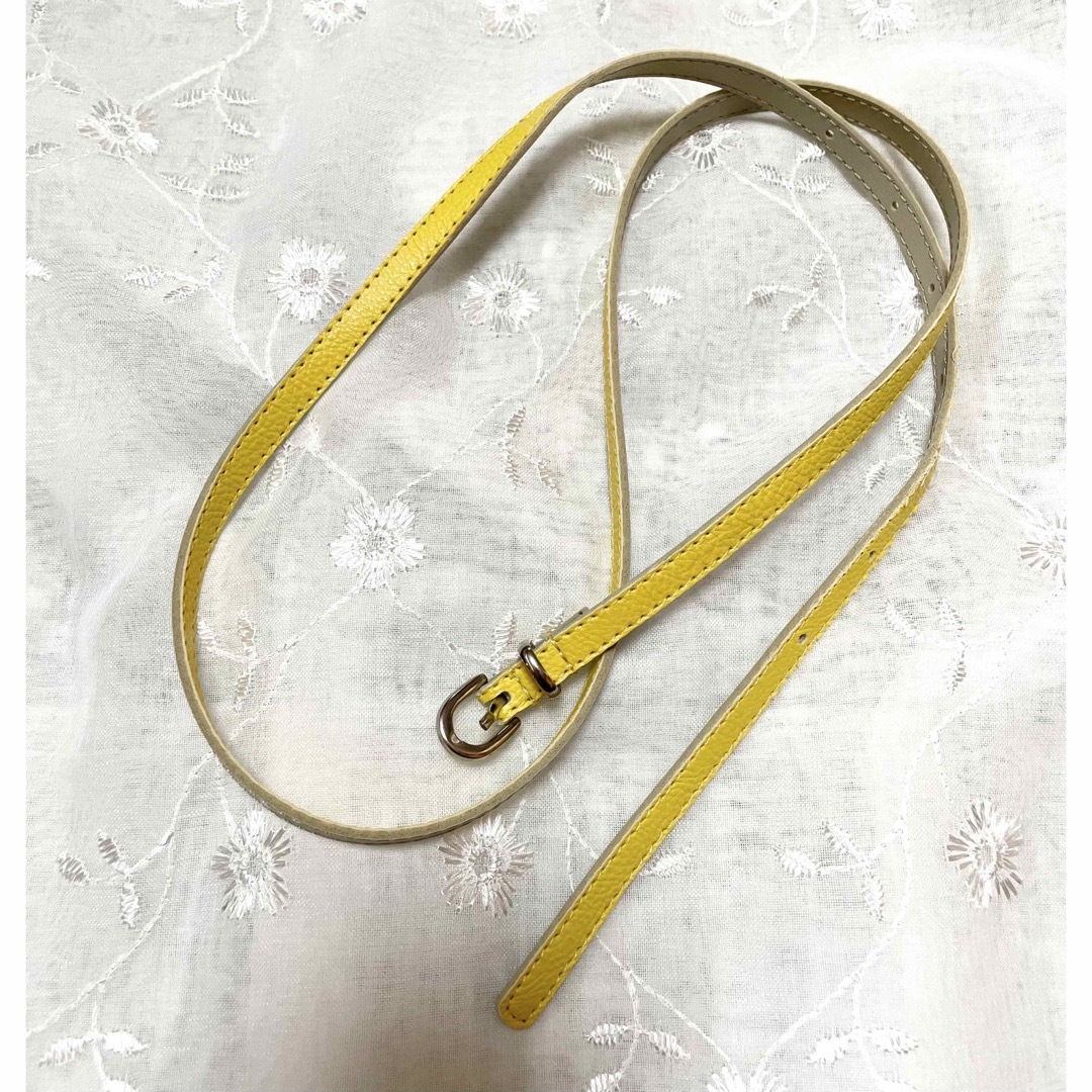 レディース 細ベルト イエロー ゴールド スキニーベルト 高級感 シンプル 黄色 レディースのファッション小物(ベルト)の商品写真