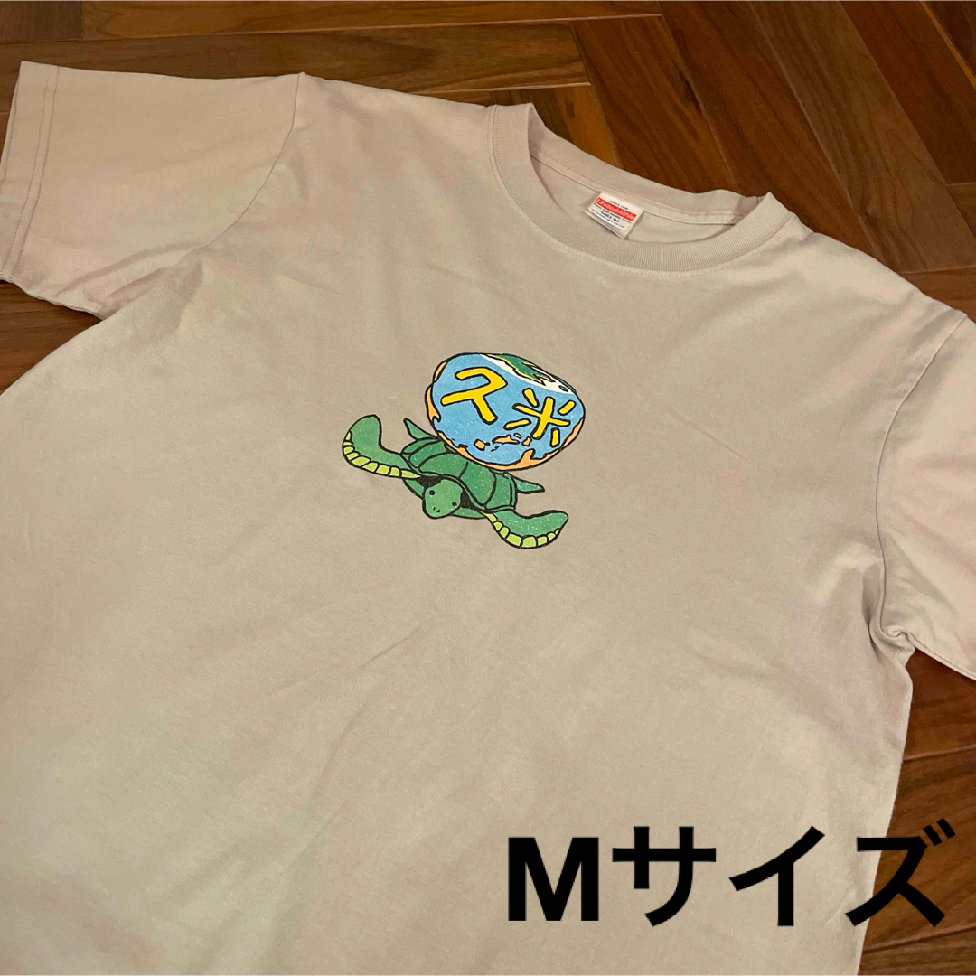 久米島 宮崎駿 デザイン 久米 Tシャツ ウミガメ 亀 Mサイズ メンズのトップス(Tシャツ/カットソー(半袖/袖なし))の商品写真