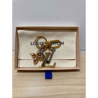 未使用 展示品 ルイ ヴィトン LOUIS VUITTON ナノグラム ファミリー バッグチャーム ゴールド シルバー M01001 VLP 90205911