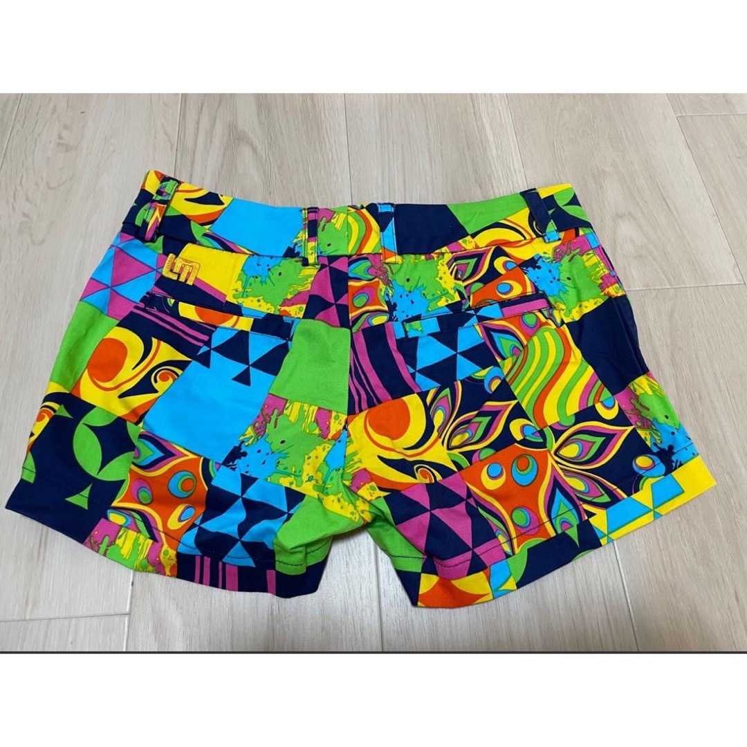 Loudmouth(ラウドマウス)の新品未使用　タグなし　ラウドマウス　ショートパンツ スポーツ/アウトドアのゴルフ(ウエア)の商品写真