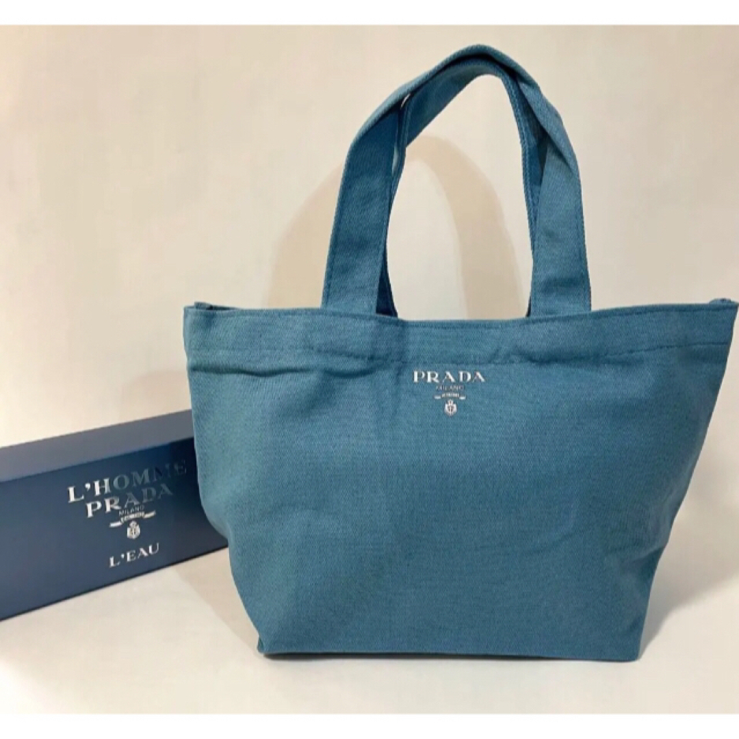 PRADA  ノベルティ　トートバッグ　BLUE  新品未使用