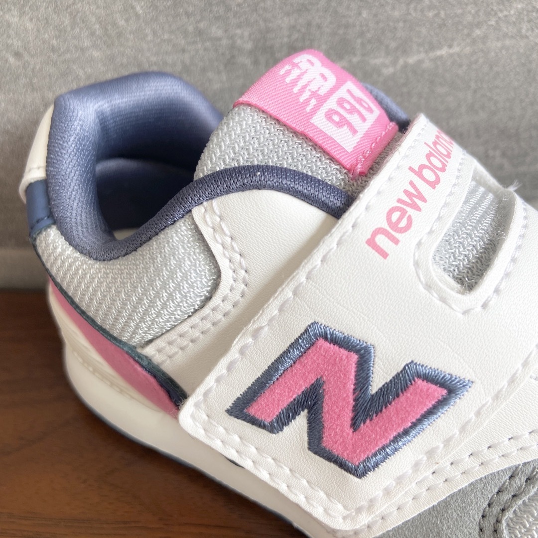 New Balance - 【新品】16センチ ホワイト×ピンク New Balance - 【新品】16センチ ホワイト×ピンク
