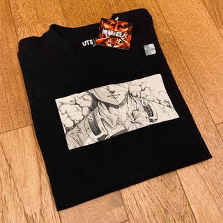 ユニクロ(UNIQLO)の三郎助様専用【UNIQLO】進撃の巨人 UT半袖Tシャツ リヴァイ S カード付(Tシャツ/カットソー(半袖/袖なし))