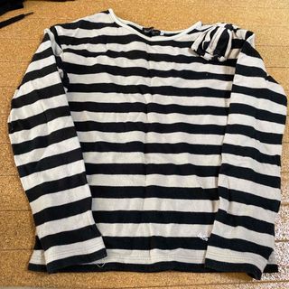 ベベ(BeBe)のBeBe130センチ長袖Tシャツ(Tシャツ/カットソー)