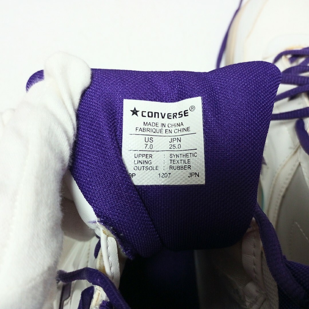 CONVERSE(コンバース)のコンバース、25cm、白紫、冬靴、雪、ゴムスパイク、スベリ止めあり、ハイカット レディースの靴/シューズ(その他)の商品写真