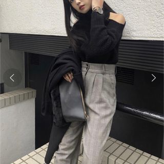 アマイル(AMAIL)のAMAIL アマイル　lady flare pants  ワイド　フレアパンツ(カジュアルパンツ)