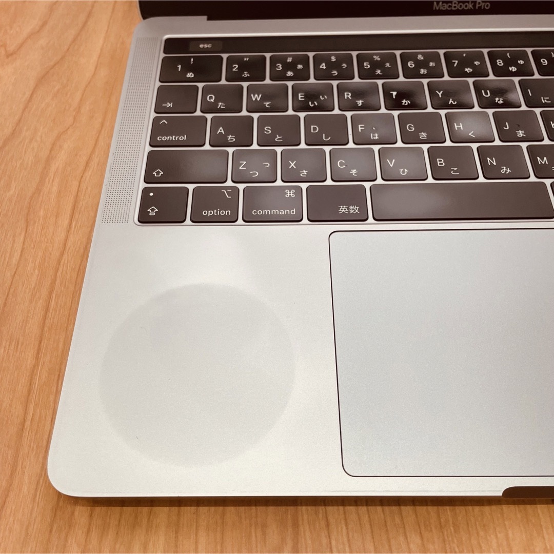 MacBook pro 13インチ 2018 corei7 16GBメモリ