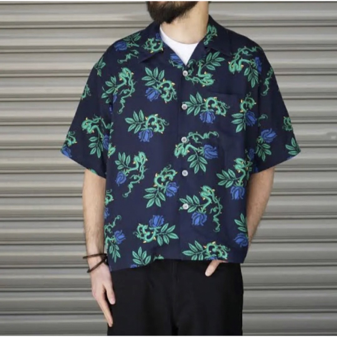 UNUSED(アンユーズド)のUNUSED　アンユーズド ROSE PATTERN  SHIRT メンズのトップス(シャツ)の商品写真