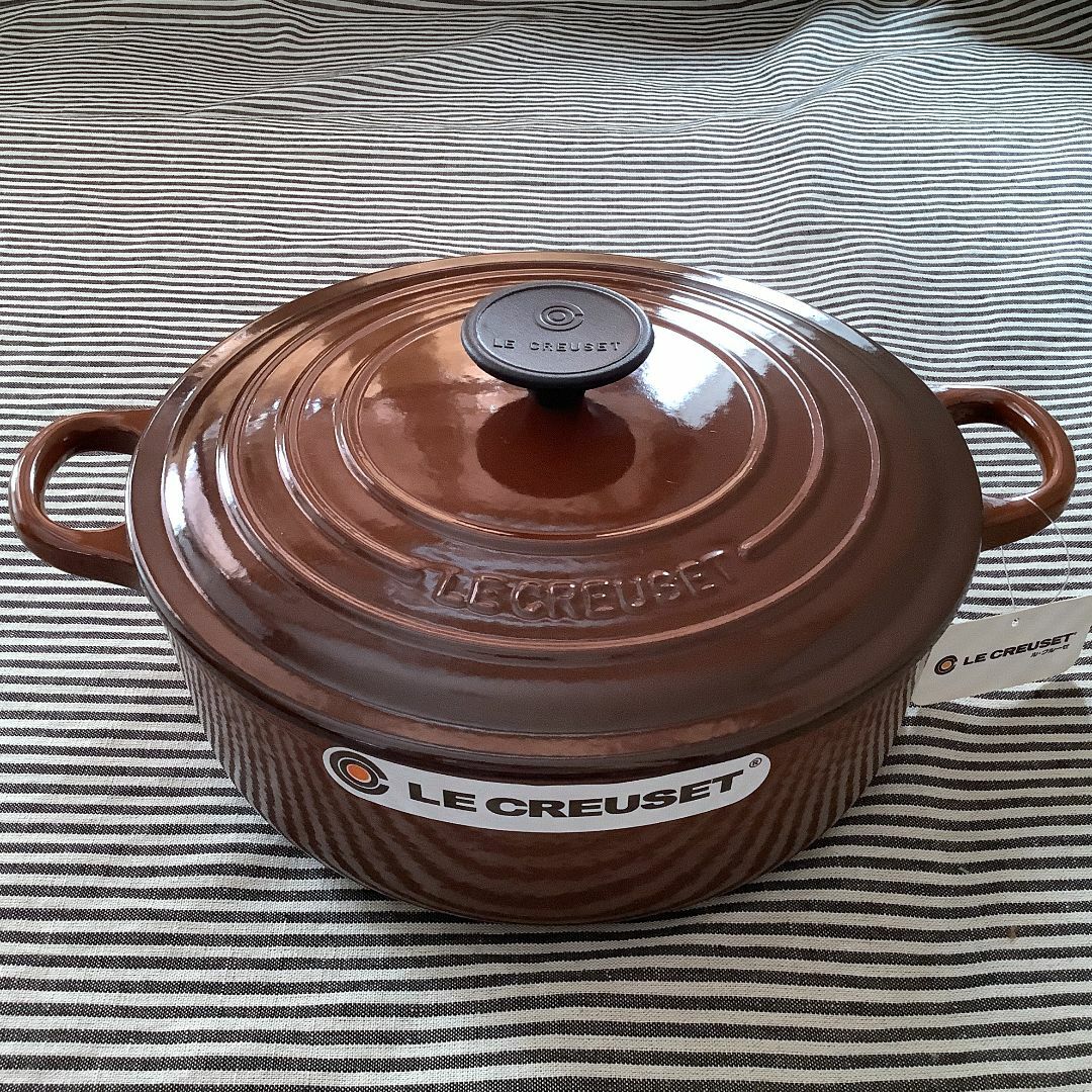 LE CREUSET(ルクルーゼ)の【ルクルーゼジャポン正規品】ココットジャポネーズ 24センチ チェスナット色 インテリア/住まい/日用品のキッチン/食器(鍋/フライパン)の商品写真