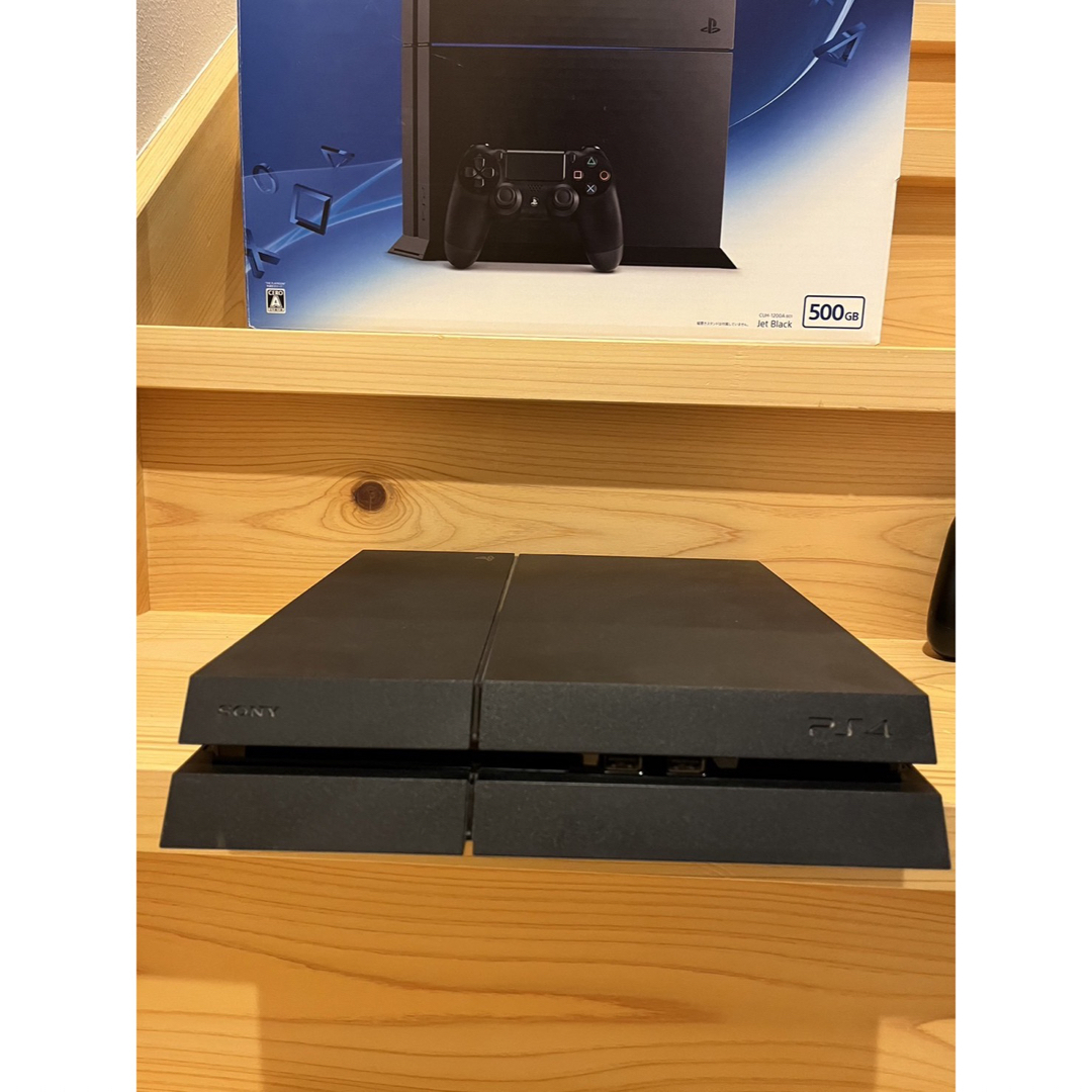 PlayStation4(プレイステーション4)のプレステPlayStation4 PS4  CUH1200A B01 500GB エンタメ/ホビーのゲームソフト/ゲーム機本体(家庭用ゲーム機本体)の商品写真