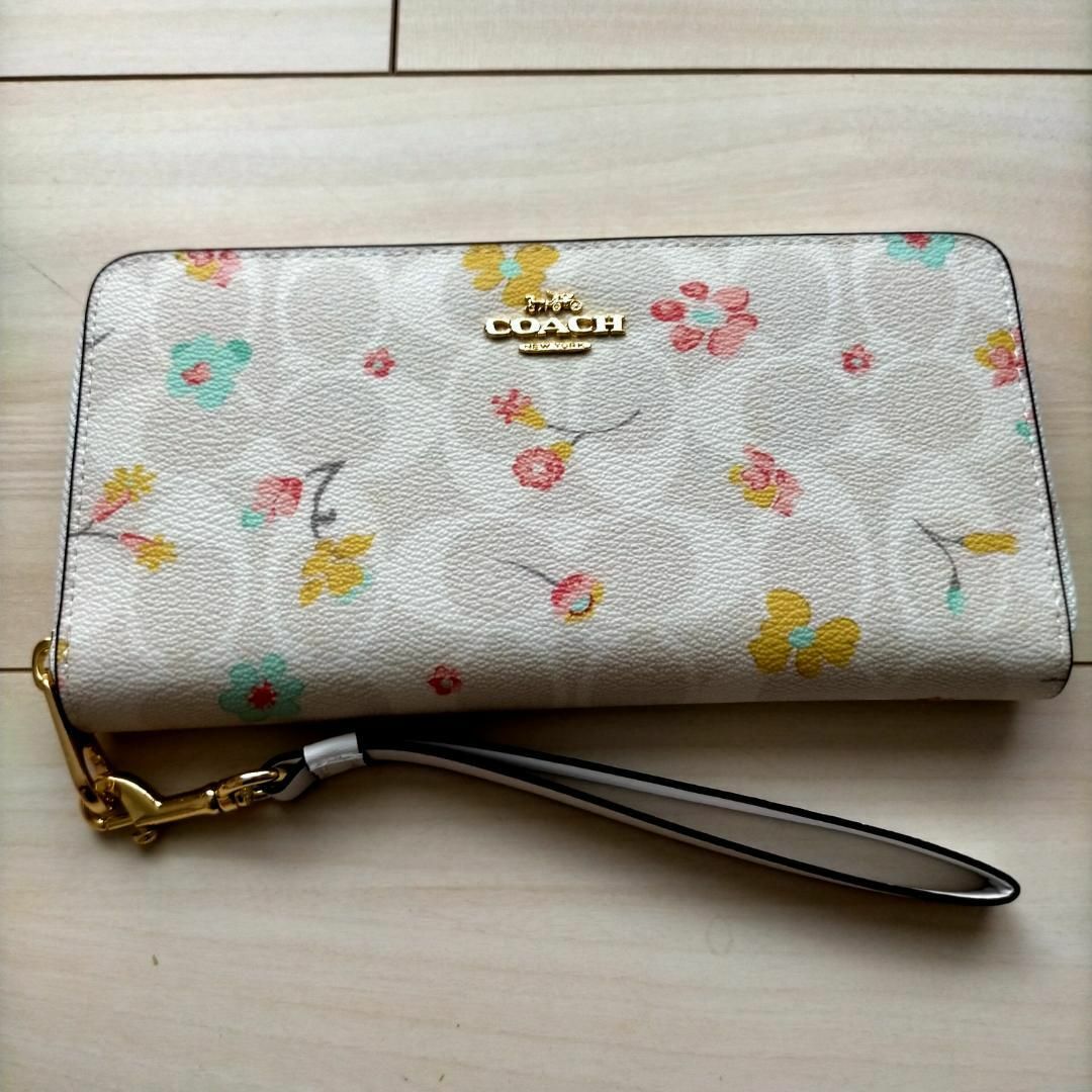 COACH - ☆コーチ シグネチャー フローラルプリント 花柄