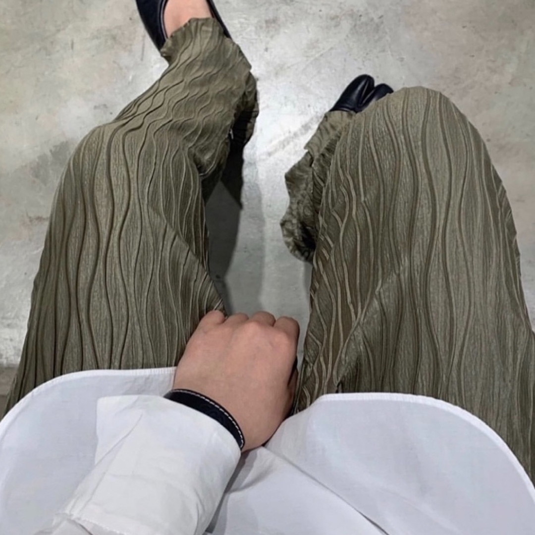 BELPER パンツ - カジュアルパンツ