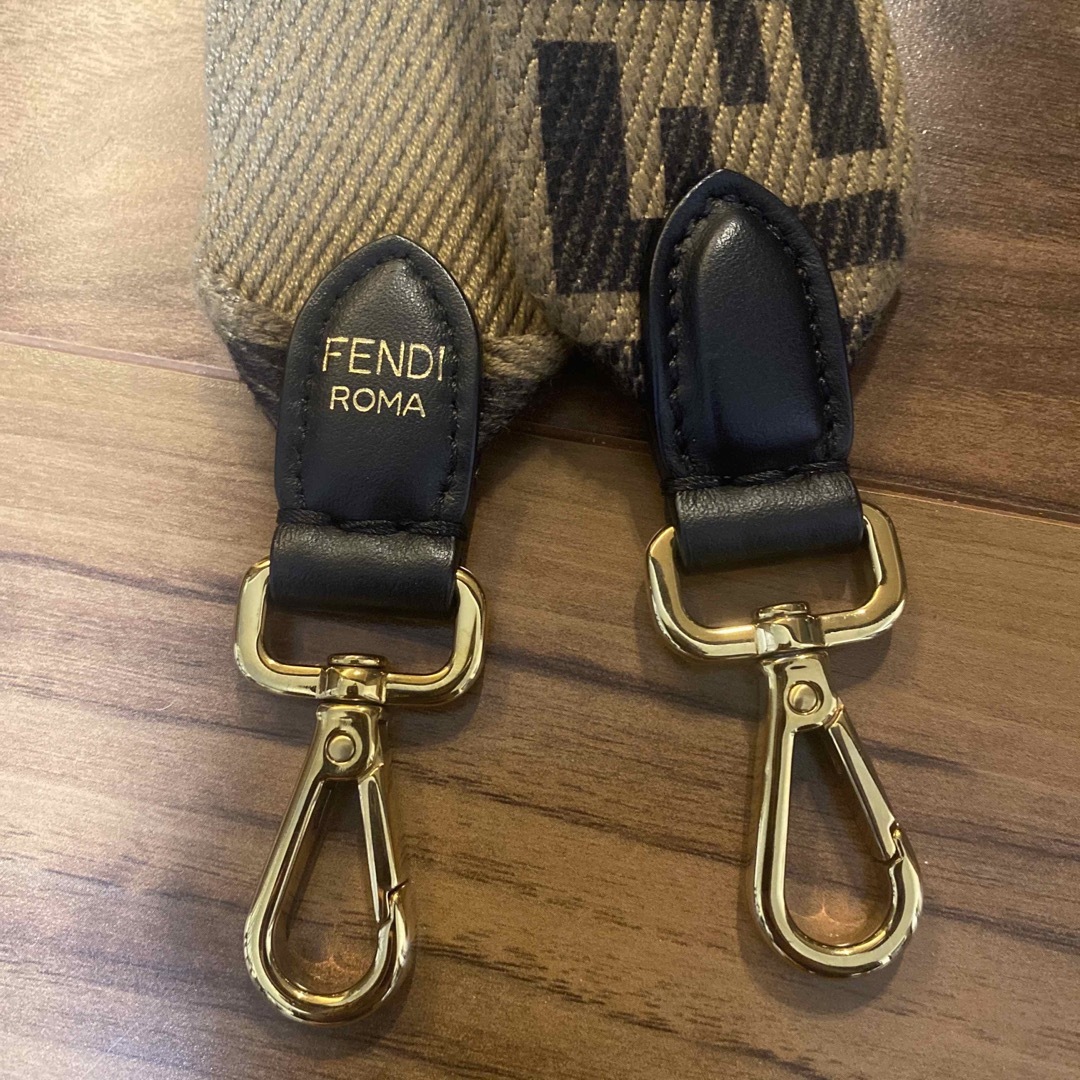 FENDI - FENDI フェンディ バッグストラップユー ズッカの通販 by
