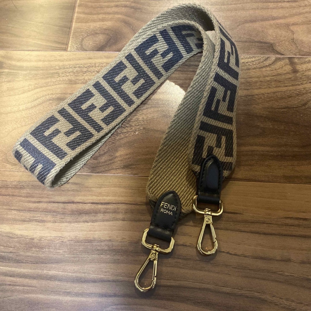 【日本数量限定！新品】FENDI ズッカ ストラップユー ストラップ ユー