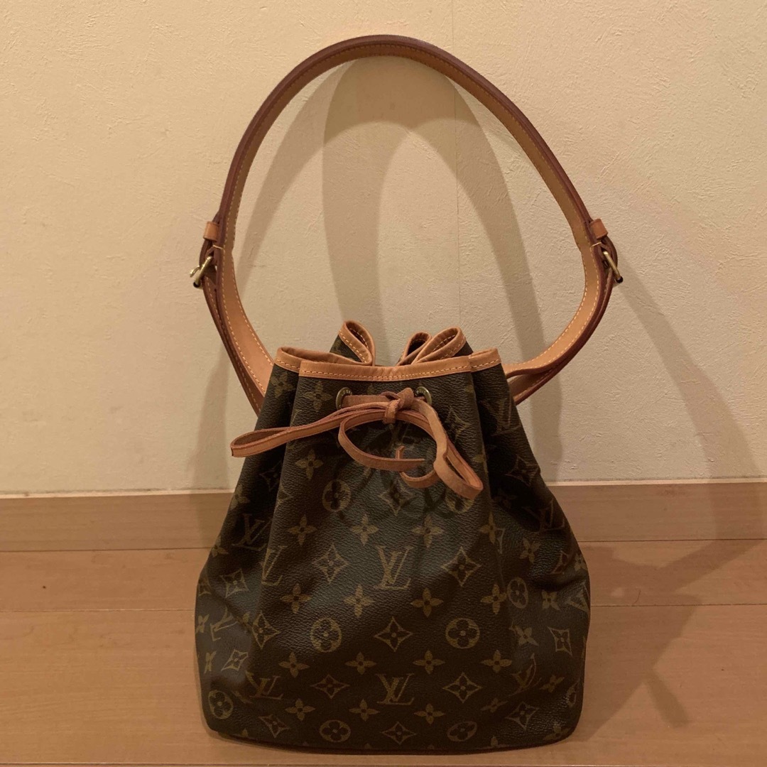 LOUIS VUITTON - LOUIS VUITTON モノグラム プチノエ M42226 巾着 ...