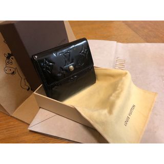 ルイヴィトン(LOUIS VUITTON)の【美品】Louis Vuitton ルイヴィトン ヴェルニ 二つ折り財布 (財布)