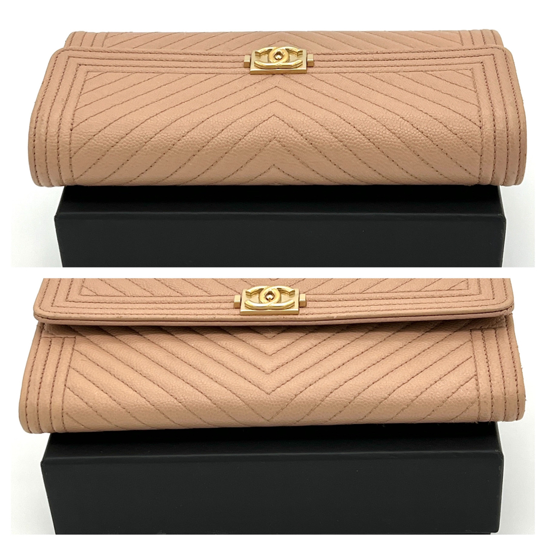 CHANEL - ☆極美品☆ シール有 シャネル キャビアスキンボーイシャネル