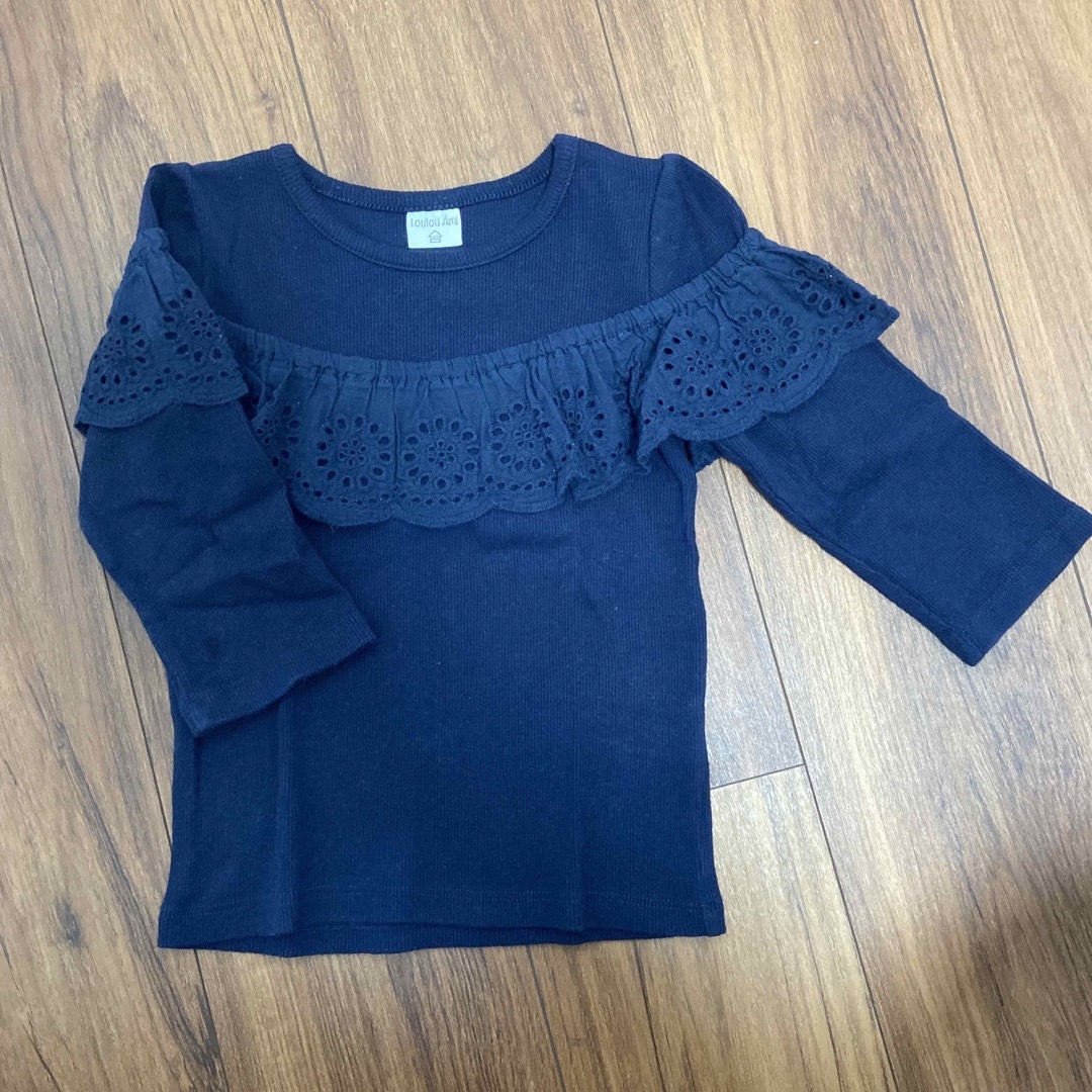 ネイビーのカットソー　8-9部袖くらい キッズ/ベビー/マタニティのキッズ服女の子用(90cm~)(Tシャツ/カットソー)の商品写真