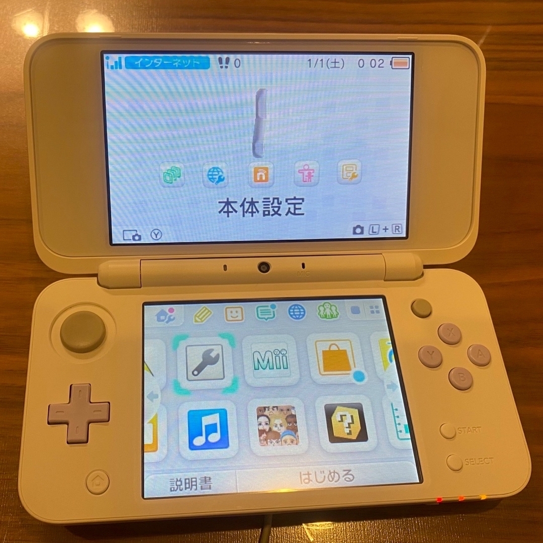 ニンテンドー2DS(ニンテンドー2DS)の【匿名配送】NEWニンテンドー2DS LL  本体 エンタメ/ホビーのゲームソフト/ゲーム機本体(携帯用ゲーム機本体)の商品写真