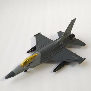 F-16（戦闘機）　フィギュア(模型/プラモデル)