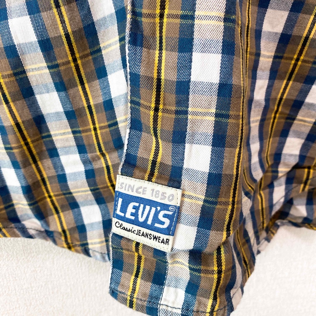 Levi's(リーバイス)のリーバイス　長袖シャツ　チェック　ワンポイントロゴ　男女兼用　Mサイズ メンズのトップス(シャツ)の商品写真