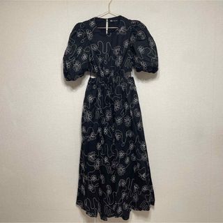 ザラ(ZARA)の新品タグ付き　ZARA  パフスリーブワンピース(ロングワンピース/マキシワンピース)