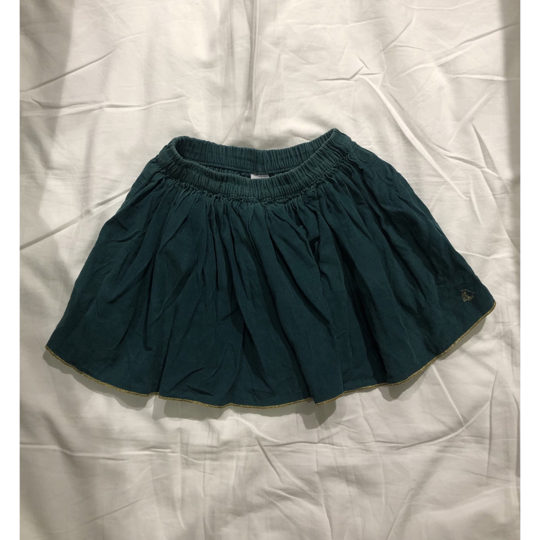 PETIT BATEAU(プチバトー)のPETIT BATEAU  コーデュロイフレアスカート3ans95cm キッズ/ベビー/マタニティのキッズ服女の子用(90cm~)(スカート)の商品写真