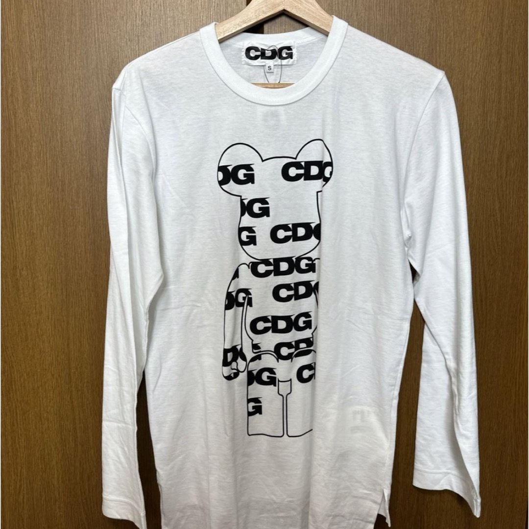 CDG（COMME des GARÇONS）(シーディージー)の新品未使用 CDGコムデギャルソン×ベアブリック クルーネック ロンT メンズのトップス(Tシャツ/カットソー(七分/長袖))の商品写真