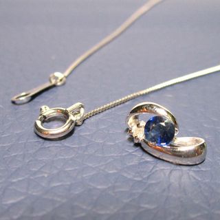 【新品】k18/18金/サファイヤ/ダイヤモンド0.01ct/ホワイトゴールド(ネックレス)