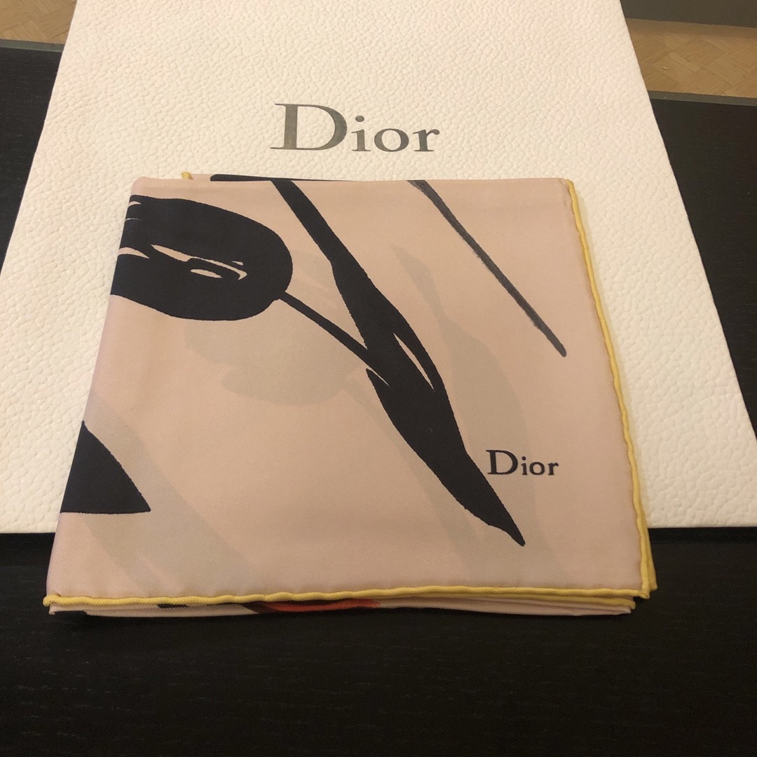 新品未使用　Diorスカーフ