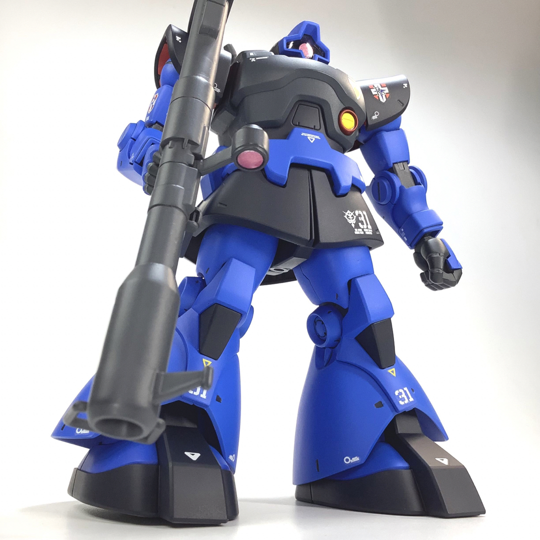 HGUC MS-09 ドム【ランバラル専用機】 塗装済完成品-