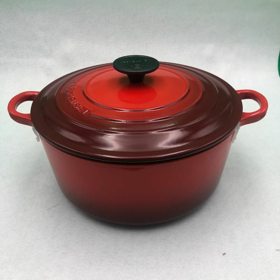 ル・クルーゼ ココット・ロンド 24cm チェリーレッド 新品 ル・クルーゼ ココット・ロンド 24cm チェリーレッド 新品