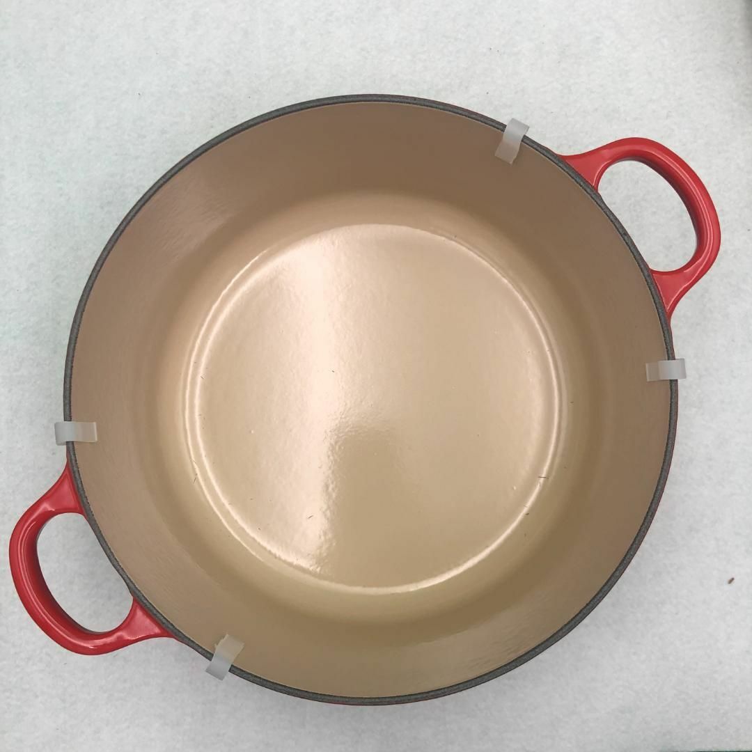 ル・クルーゼ ココット・ロンド 24cm チェリーレッド 新品 ル・クルーゼ ココット・ロンド 24cm チェリーレッド 新品