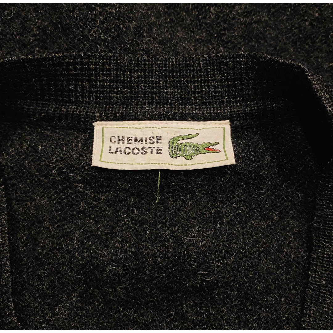 LACOSTE - 【入手困難】CHEMISE LACOSTE ニットセーター Vネック 文字