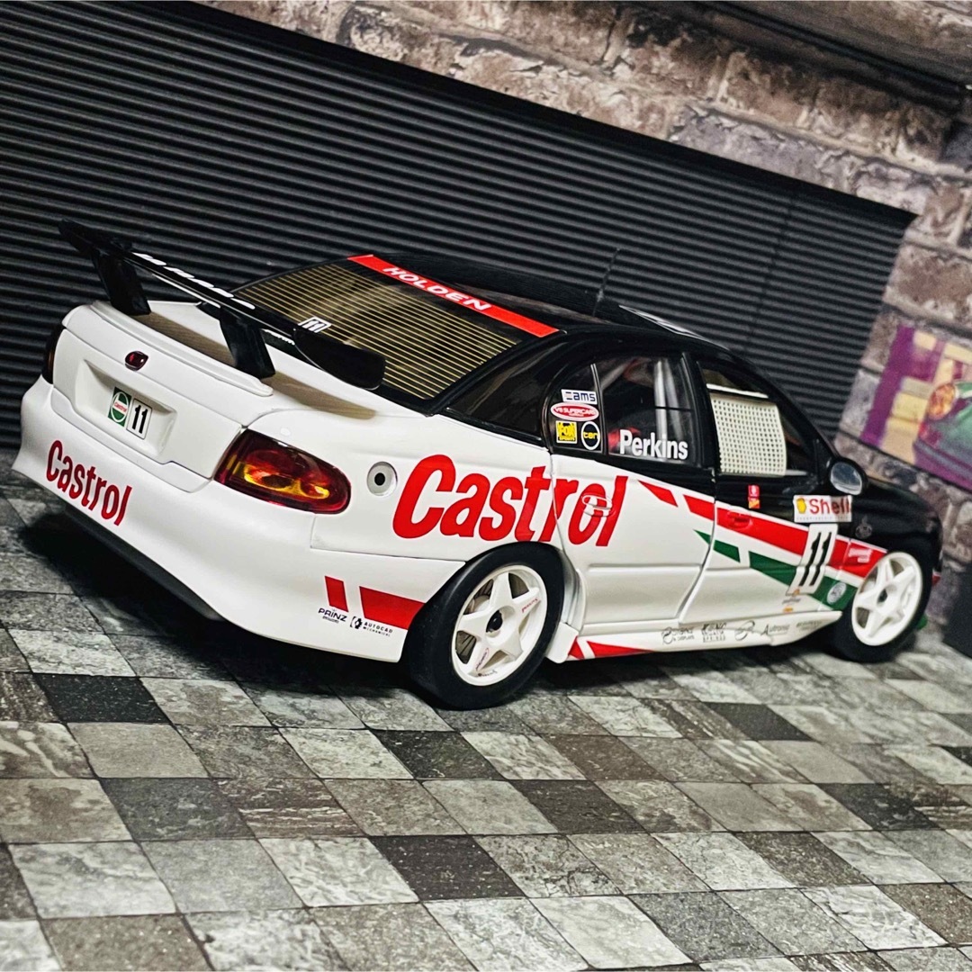 AUTOart - 国内未入荷 1/18 AUTOart ホールデン VT コモドア V8 AUTOart - 国内未入荷 1/18 AUTOart ホールデン VT コモドア V8