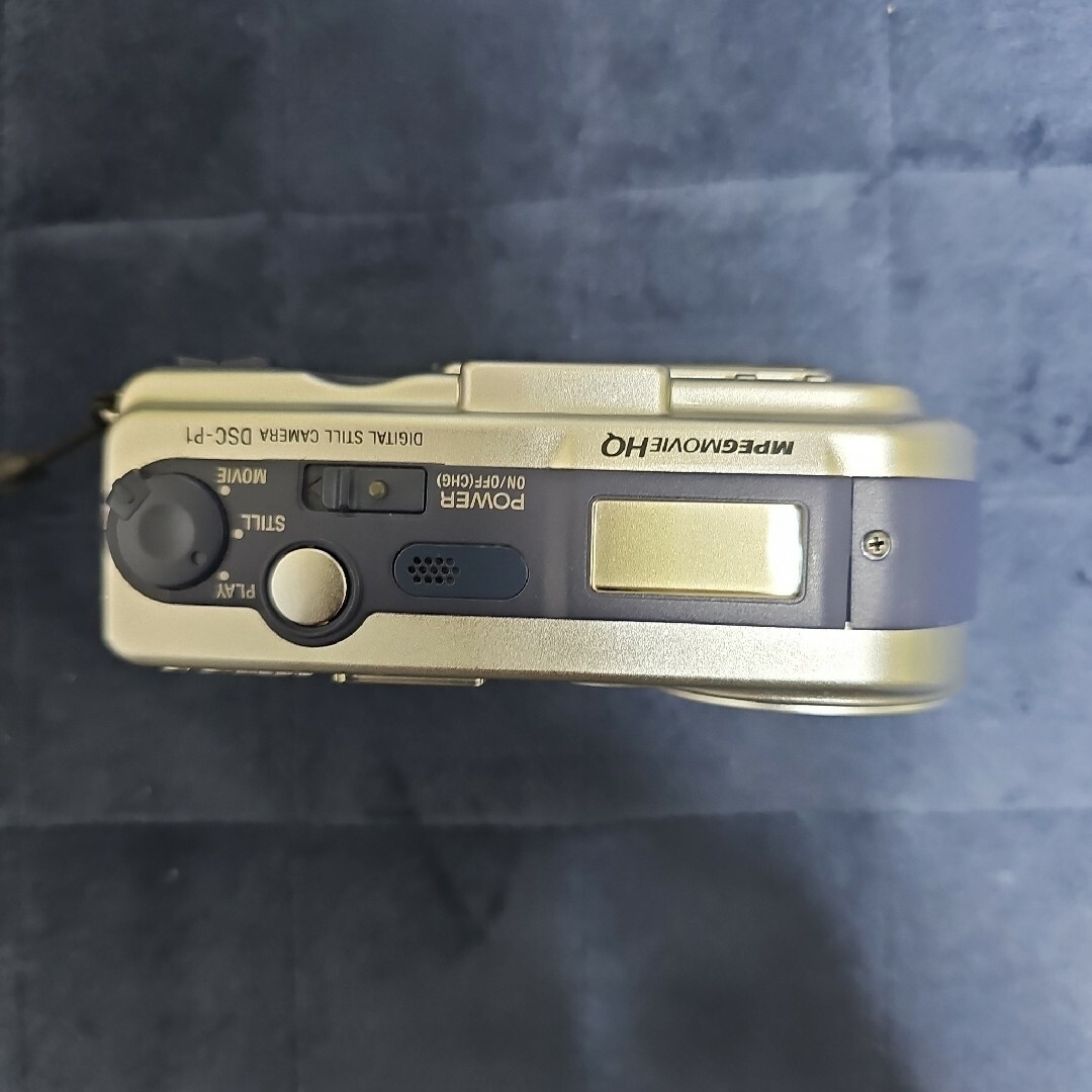 ジャンク品  デジカメ SONY DSC-P1 スマホ/家電/カメラのカメラ(コンパクトデジタルカメラ)の商品写真