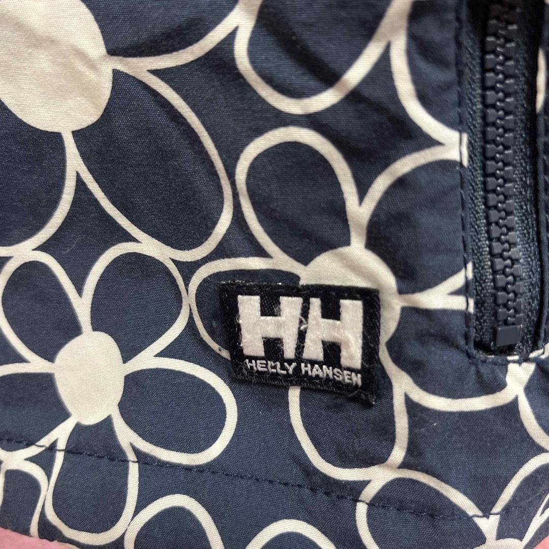 HELLY HANSEN(ヘリーハンセン)のヘリーハンセン　ウインドブレーカー　130 キッズ/ベビー/マタニティのキッズ服女の子用(90cm~)(ジャケット/上着)の商品写真