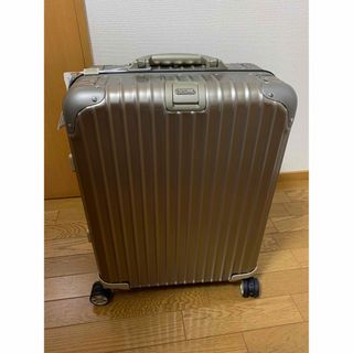 RIMOWA - 新品 RIMOWA リモワ TOPAS トパーズ 45L TITANIUMの通販 by ...