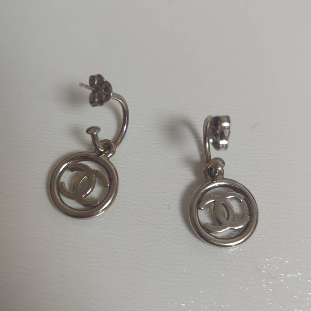 人気・特価】Chanel シャネル フープピアス-