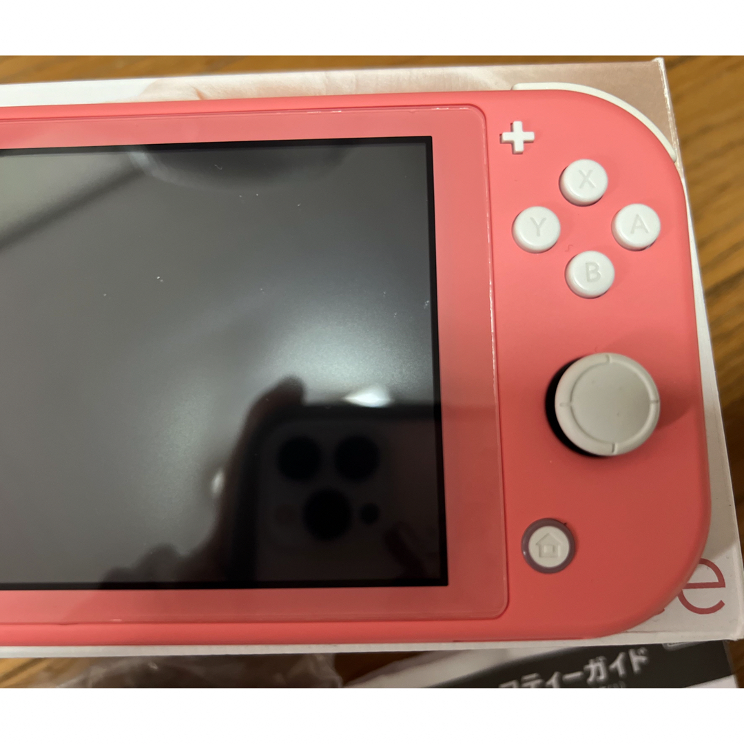 NINTENDO SWITCH Lite本体+あつまれどうぶつの森カセット攻略本