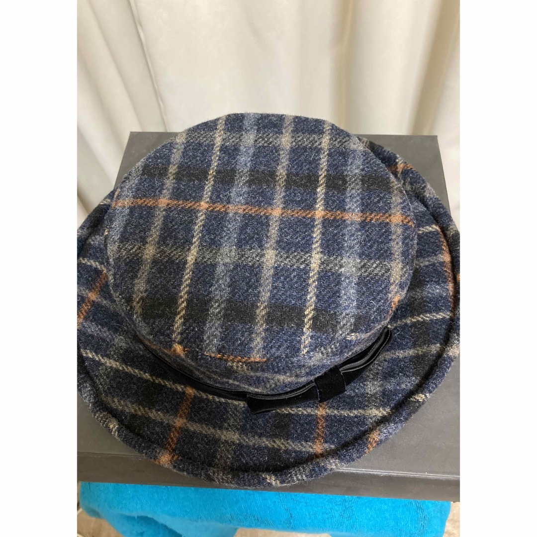 JaneMarple(ジェーンマープル)のジェーンマープル　チェック　帽子　リボン　ネイビー　新品　未使用 レディースの帽子(ハット)の商品写真
