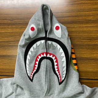 アベイシングエイプ(A BATHING APE)のSHARK PULLOVER HOODIE M  22AW(パーカー)