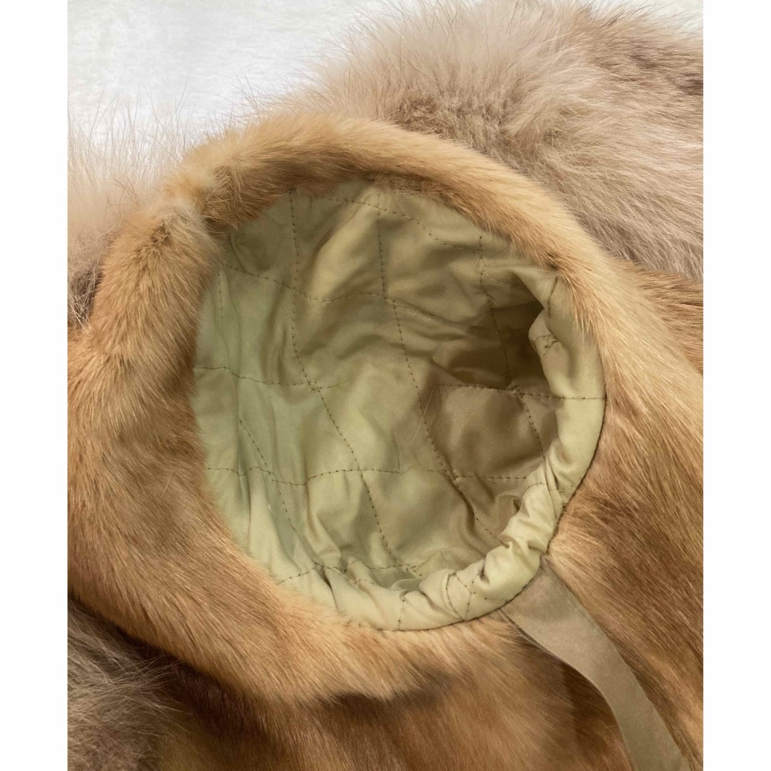 リアルファー付きスエードコート サイズ11号 レディースのジャケット/アウター(毛皮/ファーコート)の商品写真