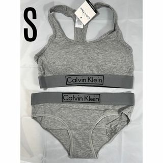 Calvin Klein レディース　ブラ&ショーツ セット グレー Sサイズ(ブラ&ショーツセット)