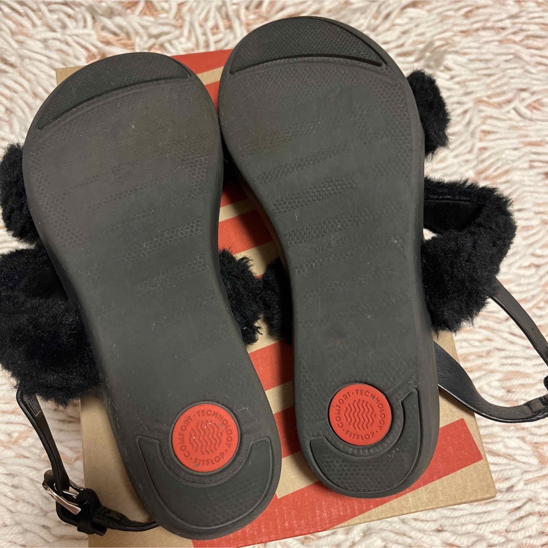 fitflop(フィットフロップ)のfitflop フィットフロップサンダル☆ ファーサンダル レディースの靴/シューズ(サンダル)の商品写真