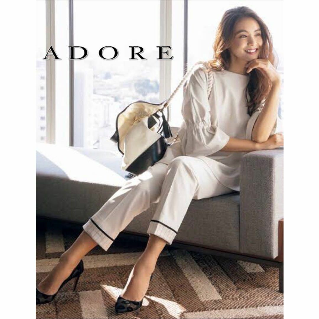 ADORE(アドーア)の【送料無料】ADORE バルブバッグ ハンドバッグ キャンバス アドーア 白黒 レディースのバッグ(ハンドバッグ)の商品写真