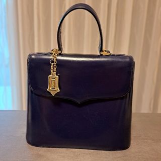 イヴサンローラン(Yves Saint Laurent)のイブサンローラン　バッグ(ハンドバッグ)