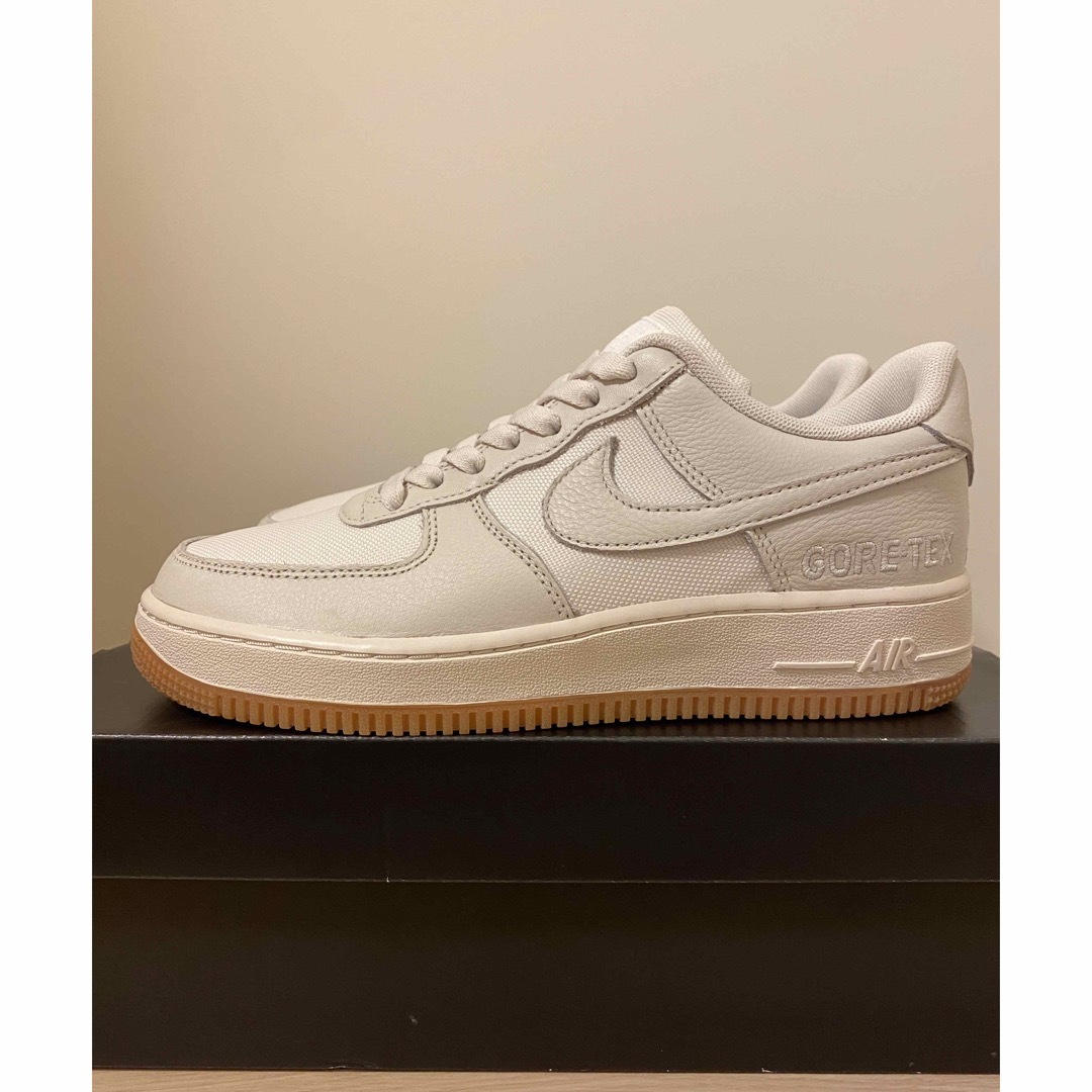 NIKE(ナイキ)の【完売品】NIKE AIR FORCE 1 GORE-TEX／WHITE メンズの靴/シューズ(スニーカー)の商品写真